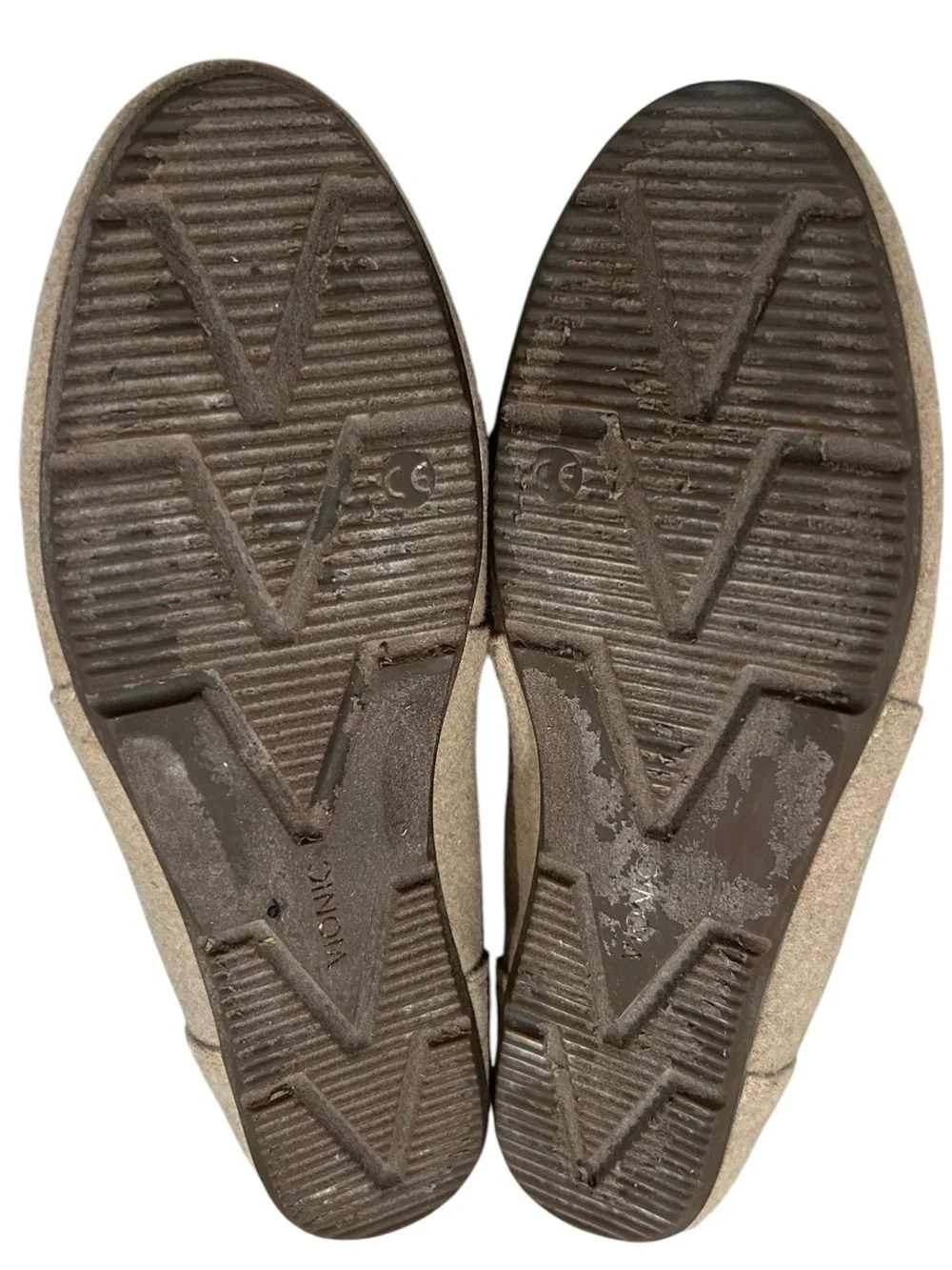 Vionic Women's Shirley Slippers Loafers Size 7 Slip-On In Wheat Brown